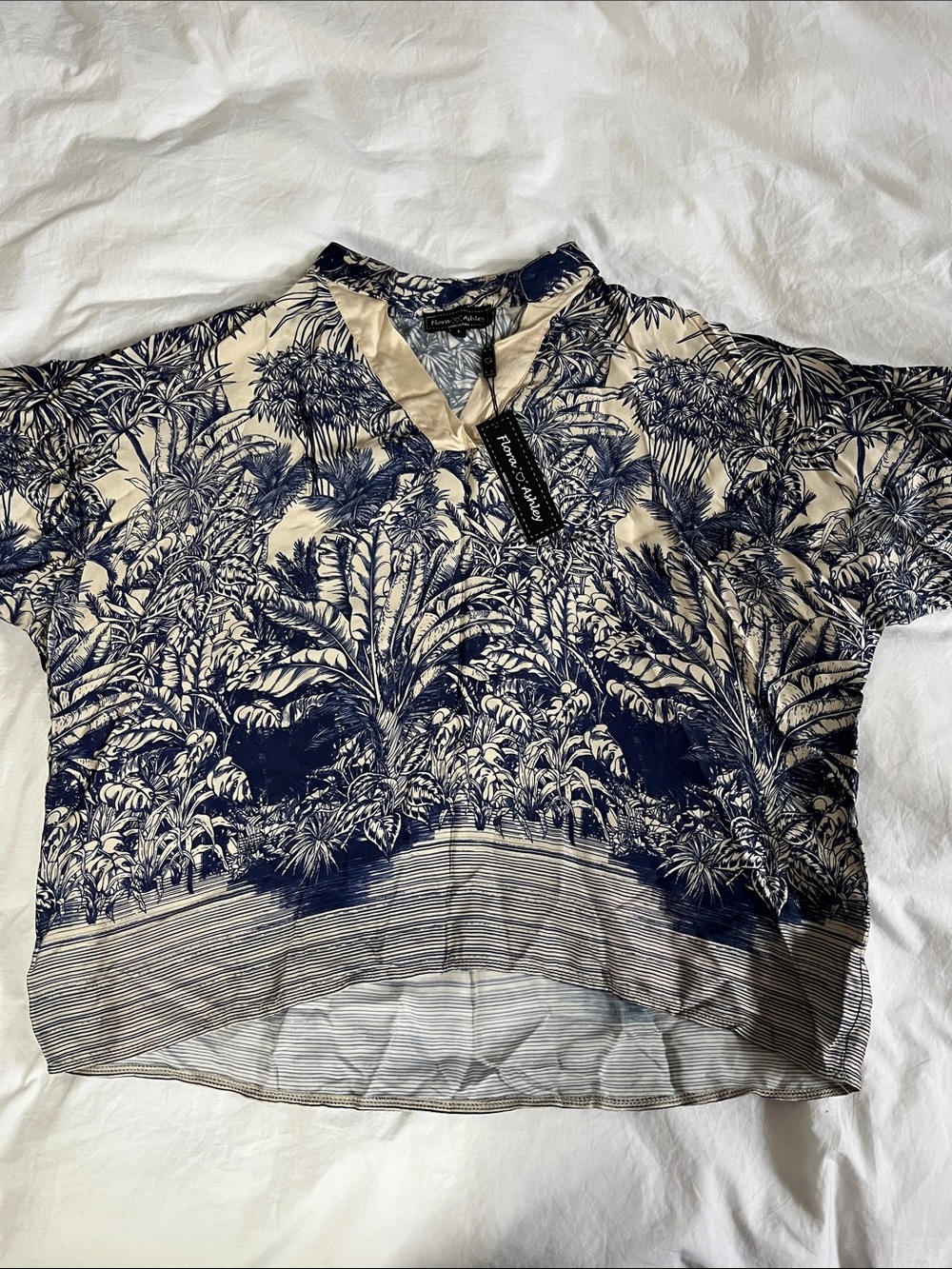 Flora Ashley Palm Tree Printed Top Coastal Nautical Beach Silk Blend Blouse